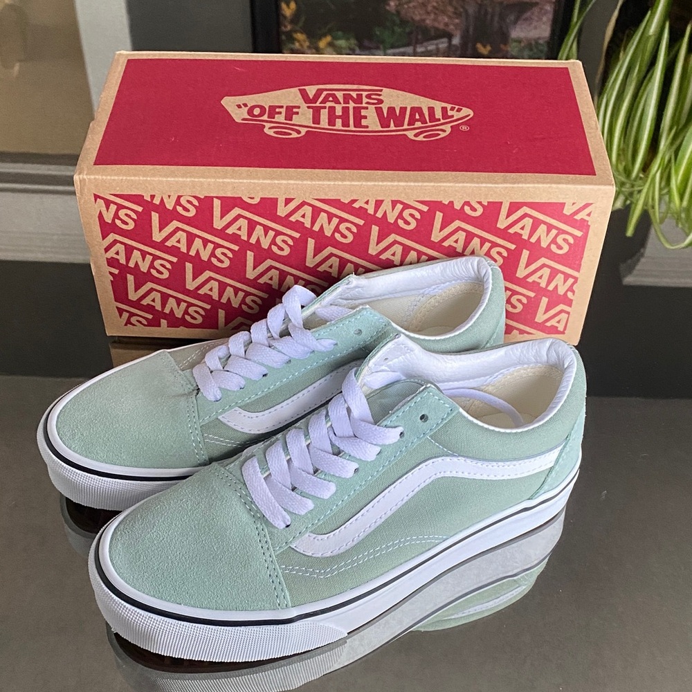 Vans Old Skool- New In Box- Gray Olive Shoes, Womens 6.